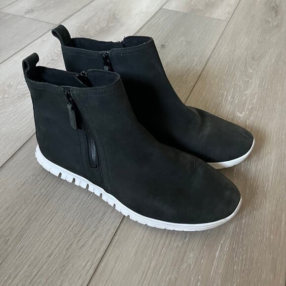 Cole Haan Zerogrand Women's 8 Side Zip Bootie Sneaker Waterproof Black Leather - Picture 2 of 8